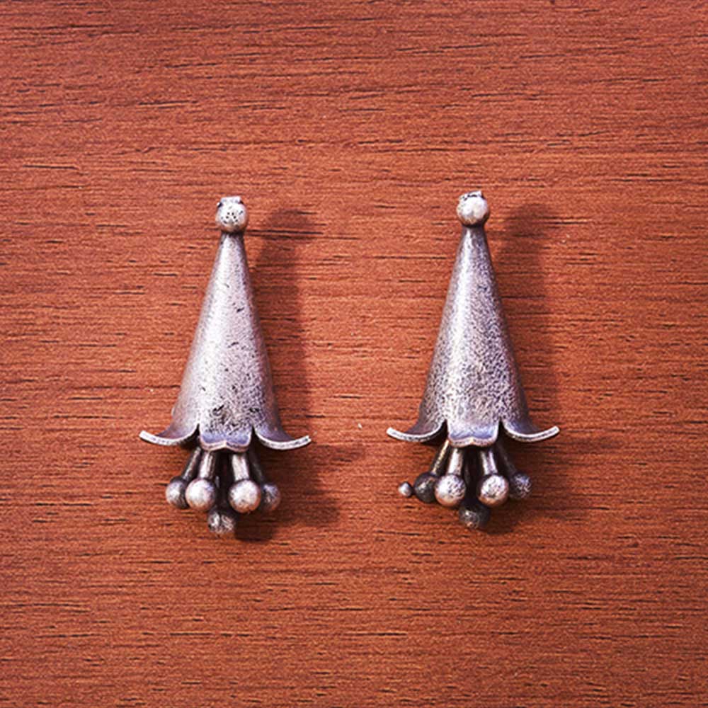 Antique Classic Earring With Oxidised Plating